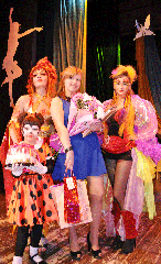 "Гламур-шоу- 2013" - конкурс для самых смелых парикмахеров "Гламур-шоу- 2013" - конкурс для самых смелых парикмахеров