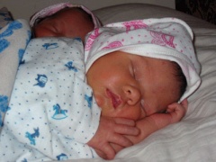 За второго и третьего ребенка – 5 тысяч рублей